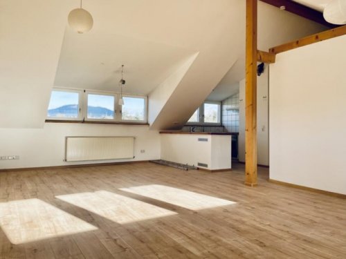 Bollschweil Neubau Wohnungen *Helle DG-Wohnung für Individualisten* Wohnung kaufen