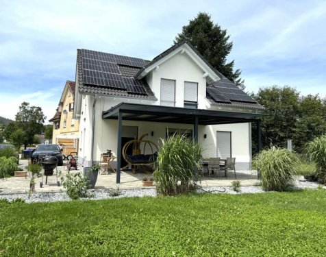 Klettgau Immobilien Inserate Erzingen-Energetisch TOP ausgestattetes freistehendes Einfamilienhaus mit Doppelgarage+Wallbox Haus kaufen