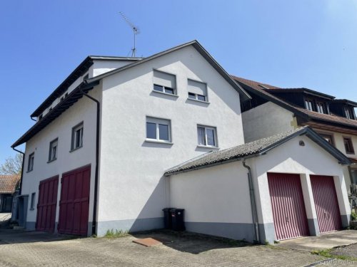 Küssaberg Immo RESERVIERT - 3 Familienhaus in Küssaberg mit großen Garagen-sehr gute Rendite! Haus kaufen