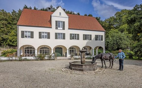 Pfaffenhofen an der Ilm Haus Oberbayern, Pfaffenhofen an der Ilm - Traumanwesen für den Pferdefreund Haus kaufen