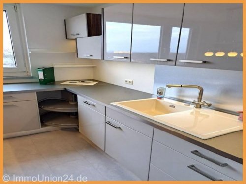 Oberasbach Wohnungen Bezugsfertige TOP renovierte 3-Zimmer 87 qm + WESTBALKON + TIEFGARAGE + EINBAUKÜCHE ab SOFORT Wohnung kaufen