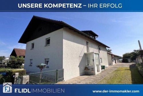 Pocking Immobilien Inserate gepflegtes 2 Fam. Haus mit Garagen und Büro Haus kaufen