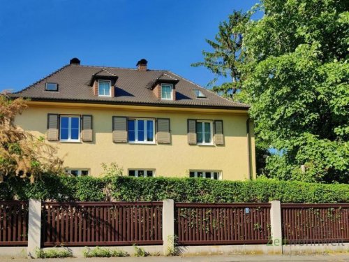 Radebeul Wohnungsanzeigen (EF1006_M) Dresden: Radebeul, neu möblierte 2-Zimmer-Wohnung in schöner Villa, Sitzecke, separater Hauseingang, WLAN Wohnung