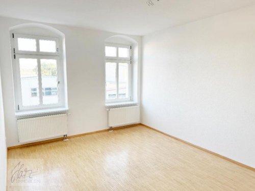 Riesa Wohnungen ***HELL & INDIVIDUELL GESCHNITTEN*** 2-Raumwohnung mit Balkon & Tageslichtbad mit Wanne und Dusche zu vermieten Wohnung