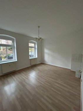 Roßwein 1-Zimmer Wohnung Gemütliche 2-Zimmer mit Balkon, Laminat und offener Küche in ruhiger Lage! Wohnung mieten
