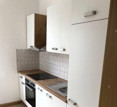 Zwickau Wohnungsanzeigen Gemütliche 3-Zimmer mit Mobiliar, Laminat, Dusche und EBK in ruhiger Lage! Wohnung mieten
