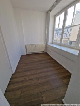 Chemnitz Gewerbe Immobilien Kleines Büro im Zentrum im 1.OG Gewerbe mieten