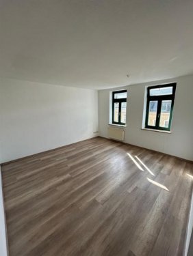 Chemnitz Immo Günstige DG 2-Zimmer mit Laminat am schönen Küchwald! Wohnung mieten