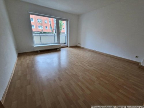 Chemnitz Provisionsfreie Immobilien HOCHWERTIGE NEU RENOVIERTE WOHNUNG IN REICHENBRAND Wohnung mieten