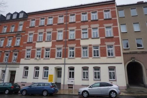 Chemnitz Immobilienportal Gemütliche DG 2-Zimmer Wohnung mit Laminat und Wannenbad in guter Lage Wohnung mieten