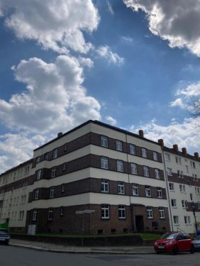 Chemnitz 2-Zimmer Wohnung Großzügige 2-Zimmer mit Laminat & Wannenbad in ruhiger Lage! EBK mgl. Wohnung mieten