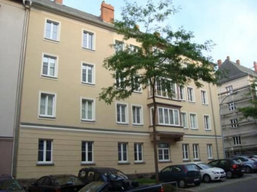 Chemnitz Terrassenwohnung Großzügige 3-Zimmer mit Balkon, Wannenbad mit Fenster und Laminat in sehr schöner Lage! Wohnung mieten