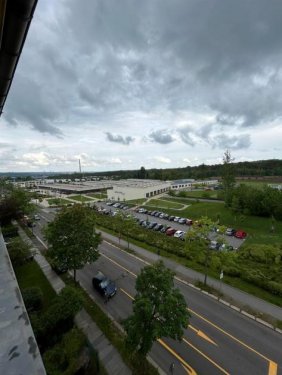 Chemnitz Immo Große 1-Zimmer Wanne und Ausblick! EBK mgl. Wohnung mieten