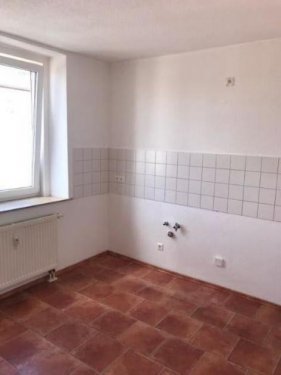 Chemnitz Immobilienportal Großzügige 2-Zimmer mit Laminat und Wannenbad in ruhiger Lage! Wohnung mieten
