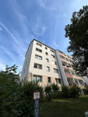 Chemnitz Wohnungen Helle 3-Zi. mit Wanne & Laminat in ruhiger Lage! Wohnung mieten