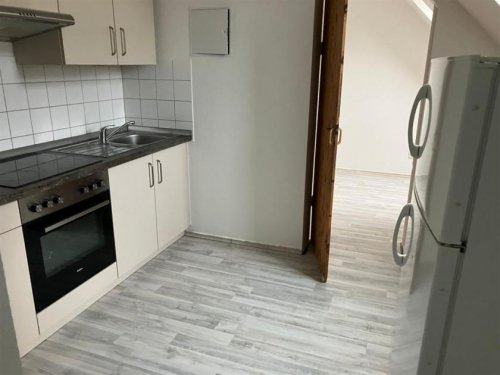 Chemnitz Immobilien Helle und großzügige 1,5-Zimmer mit EBK und Wanne mit Ausblick! Wohnung mieten