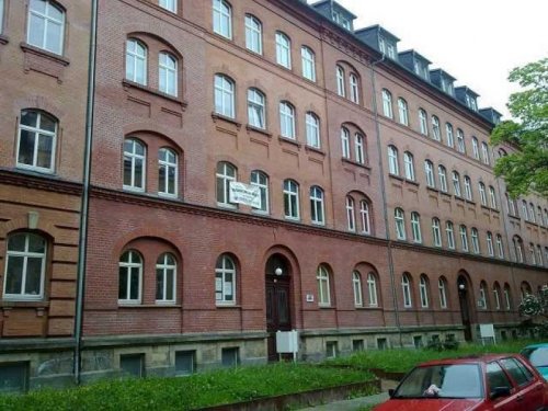 Chemnitz Inserate von Wohnungen DG 3-Zimmer mit Balkon, Wanne, Abstellraum und Laminat in ruhiger Lage!* Wohnung mieten