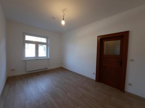 Burkhardtsdorf 2-Zimmer Wohnung Energetisch sanierte 2-Zimmerwohnung mit Wanne, Abstellraum und Bodenkammer Wohnung mieten