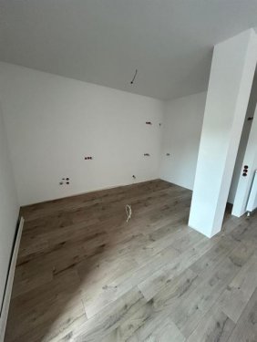 Burkhardtsdorf Etagenwohnung Erstbezug nach San.! Großzügige 3-Zimmer Loft mit Wanne, Dusche und Riesenloggia in ruhiger Lage! Wohnung mieten