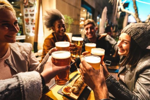 Berlin Gewerbe Attraktives Restaurant mit großer Terrasse in bester Kreuzberger Kiezlage Gewerbe mieten