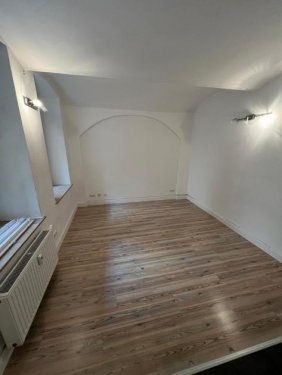 Magdeburg Immobilien Wohnen im grünen schöne kleine 1-R-Wohnung in MD-Altstadt EG ca.28m²; zu vermieten . Wohnung mieten