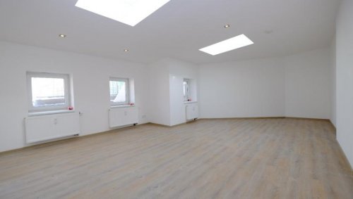 Magdeburg Mietwohnungen Wohnen über der Stadt schöne 1-R- Wohnung Im 3.OG/ DG in MD.Alte - Neustadt ca.45,m² zu vermieten. Wohnung mieten