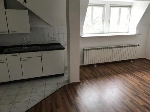 Magdeburg Immobilie kostenlos inserieren Wohnen über der Stadt schicke DG.1-R-Whg.ca.35m ² in MD-Stadtfeld Ost zu vermieten. Wohnung mieten