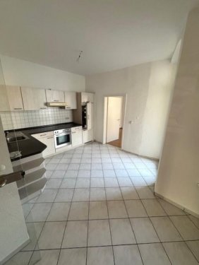 Magdeburg Wohnungsanzeigen Schöne freundliche 3-R-Wohnung im 2.OG. BLK. ca.71 m² in Magdeburg- Sudenburg mit EBK. zu vermieten. Wohnung mieten