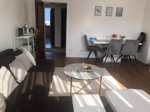 Düsseldorf Mietwohnungen !!! HELLE DACHGESCHOSSWOHNUNG IN RUHIGER ANLIEGERSTRASSE !!! Wohnung mieten