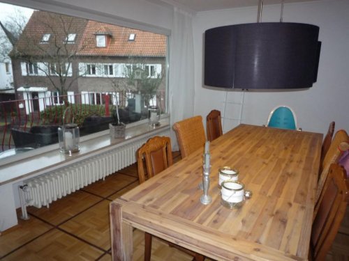 Düsseldorf Immobilien !!! AUSGEFALLENE WOHNUNG MIT GROSSER TERRASSE !!! Wohnung mieten