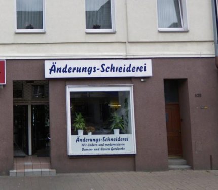 Essen Einzelhandel Ladenlokal - derzeit Schneiderei - zwischen Karlsplatz und Allecenter - gut sichbare Lage Gewerbe mieten