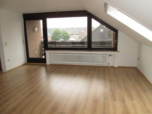 Goch Mietwohnungen Zentrale und gemütliche 60 m² Dachgeschoßwohnung mit Balkon in Goch Wohnung mieten