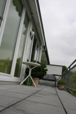 Köln Suche Immobilie Schicke Wohnung mit großem Balkon in Super Lage! Wohnung mieten