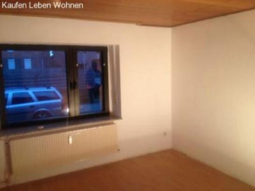  Inserate von Wohnungen 4 Zimmer-Wohnung mit Terrasse und Garten und Garage Wohnung mieten