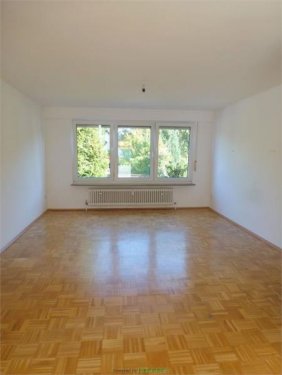 Bad Vilbel Terrassenwohnung Geräumige 3,5 Zi. Whg. mit Terrasse und Garten Wohnung mieten