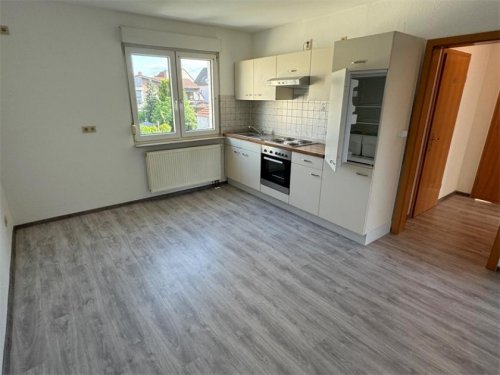 Ludwigshafen am Rhein Immobilien Inserate WAS WILL MAN MEHR! GROßZÜGIG, GEPFLEGT + SANIERT! 2-ZKB ETW IN EINEM 3-FH! Wohnung mieten