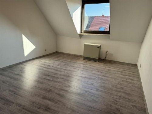 Frankenthal (Pfalz) Wohnungsanzeigen +++ LU.-FRIESENHEIM! RUHIGE LAGE, NÄHE BASF! TOP RENOVIERTE 2 ZIMMERWOHNUNG MIT EINBAUKÜCHE ZU VERMI Wohnung mieten