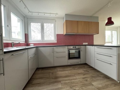 Waldshut-Tiengen Immobilienportal 3,5 Zimmerwohnung Erdgeschoss mit Terrasse ca. 100 m², mit Lift Wohnung mieten