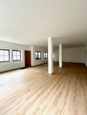 Miesbach Immobilien ___Neu RENOVIERT - Büro, Praxis, Lager usw. in zentraler Lage___ Gewerbe mieten