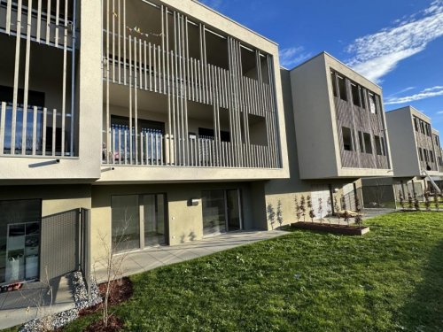 Leutkirch im Allgäu 2-Zimmer Wohnung Hochwertige 2-Zimmer-Wohnung mit Terrasse + Gartenanteil in bester Lage von Leutkirch zu vermieten Wohnung mieten