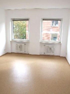 Nürnberg Wohnungsanzeigen N-St. Lorenz: 1-Zi-Whg. (2. OG oh. Lift), Duschbad, Küche teilmöbl., mitten in der Altstadt Wohnung mieten