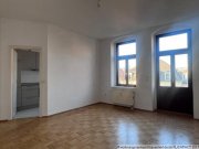 Dresden Gediegene 2-Zimmer-Wohnung im grünen Striesen! Balkon! Einbauküche! Parkett! Sofortbezug! Wohnung kaufen