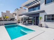 Algorfa Wunderschöne Villa mit 3 Schlafzimmern, 3 Bädern, Garage und Privatpool im La Finca Golf Resort Haus kaufen