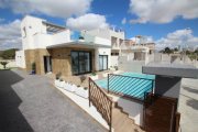 Dehesa de Campoamor Exklusive Villen mit 2 - 3 Schlafzimmern, 2 Bädern, Dachterrasse und Privatpool nur 600 m vom Strand Haus kaufen