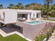 Orihuela Costa Luxusvillen mit 3 Schlafzimmern, 3 Bädern, Gäste-WC, Klimaanlage und Privatpool in der fantastischen Golfanlage Las Colinas