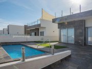 Orihuela Costa TOP - Neubau-Pool-Villa mit Keller nahe Golf, Meer und Lagune Haus kaufen