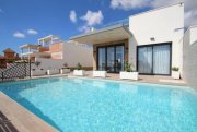 San Miguel de Salinas Luxuriöse Villa mit Pool Haus kaufen