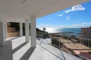 El Campello Großzügige neuwertige Villa mit fantastischem Meerblick Haus kaufen