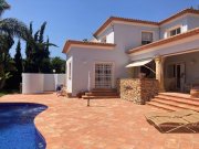 Moraira Großzügige Villa mit Garage, Pool, wunderschönem Garten und Meerblick nur 600 m vom Strand Haus kaufen