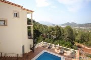 Pedreguer ***Villa für den perfekten Urlaub, mit Blick aufs Mittelmeer, 5 Schlafzimmer, sonnige Terrasse, Carport, Garten einfach zu Haus